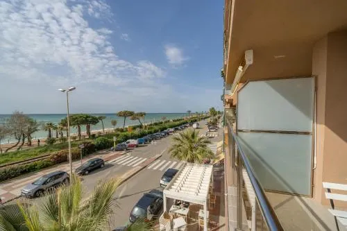 HomeHolidaysRentals Maragall - Costa Barcelona - Image 1