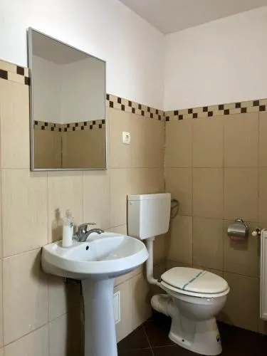 Hotel Alex - Image 1