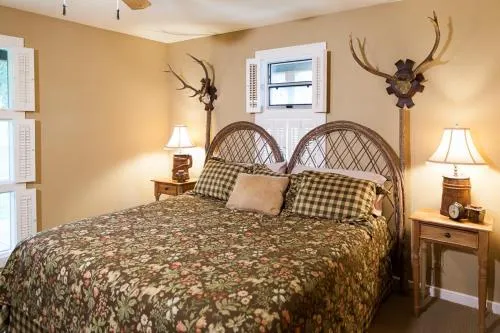 Live Oak Bed and Breakfast - Image 1