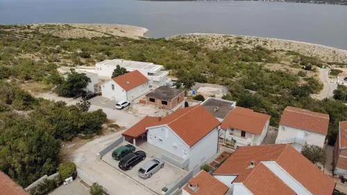 Gavran Apartment Vinjerac - Image 1
