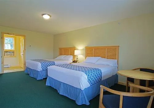 The Red Barn Motel - Image 1