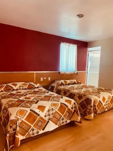 Hotel Sierra Inn - Image 1