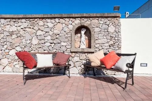 Isernia Pool Chalet - Image 1