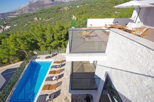 Villa Olive Hill - Image 1