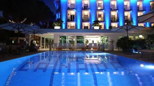 Hotel Wivien - Image 1
