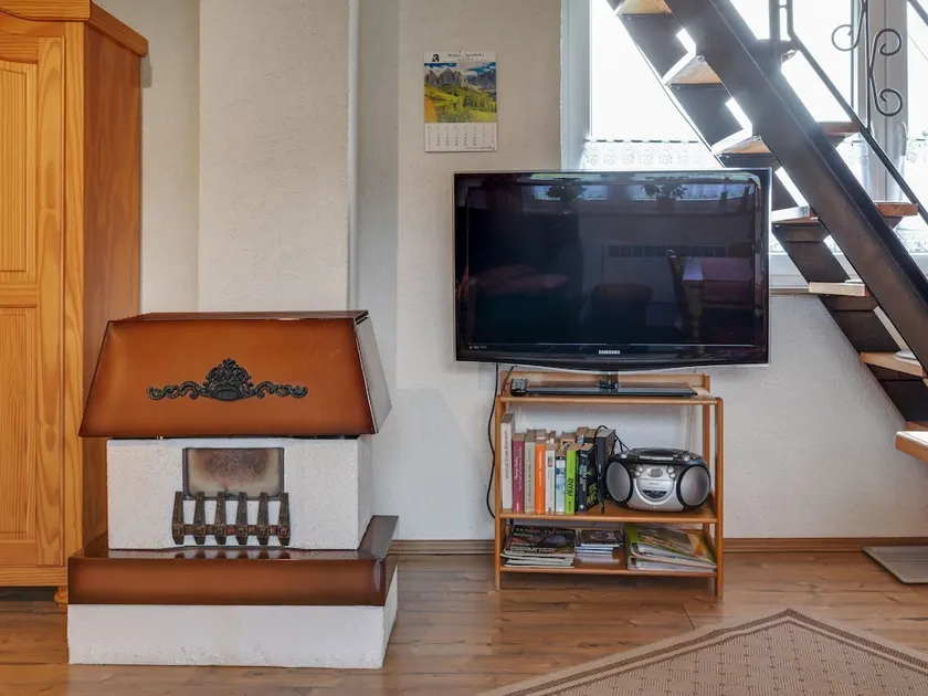 Snug Holiday Home in Altenfeld with Private Terrace - Image 1