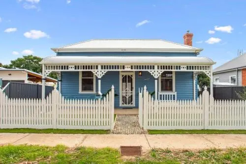 Blue House Bendigo - Image 1