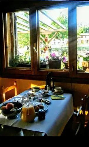 Hotel Villaneila - Image 1