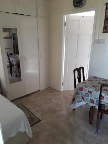 Eve Apartment - Image 1