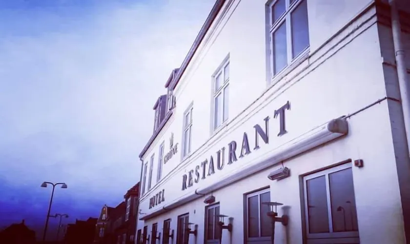 Hotel Crone - Image 1