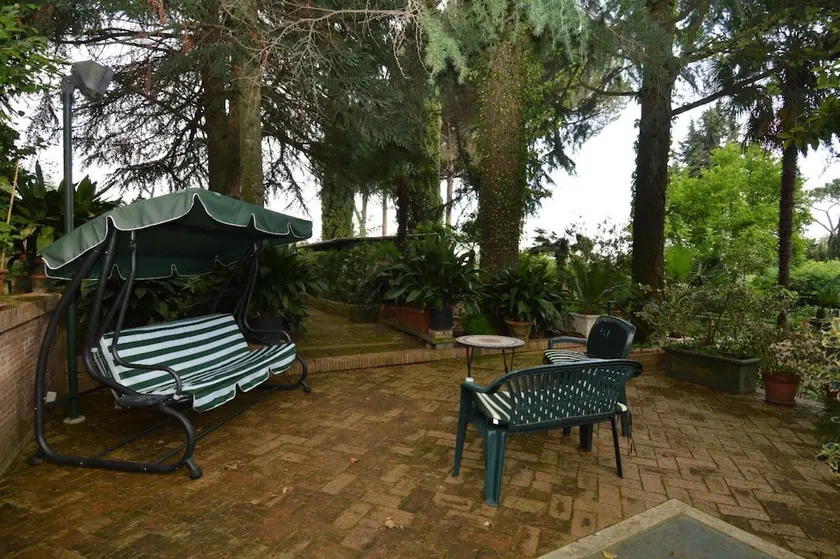 Villa Castelli Romani with Garden - Image 1
