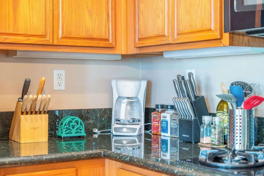 Spacious Golf Course Retreat - w/ Modern Kitchen - Image 1