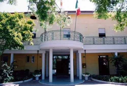 Hotel Mercede 2 - Image 1