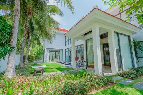 Oasis Villa - Image 1