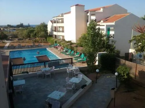 Harry's Hotel - Image 1