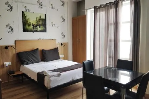 Super Townhouse Kachnar House Vikas Nagar - Image 1