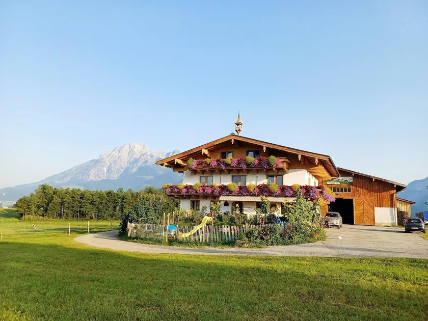 Apartment in Saalfelden Near Ski Slopes - Image 1