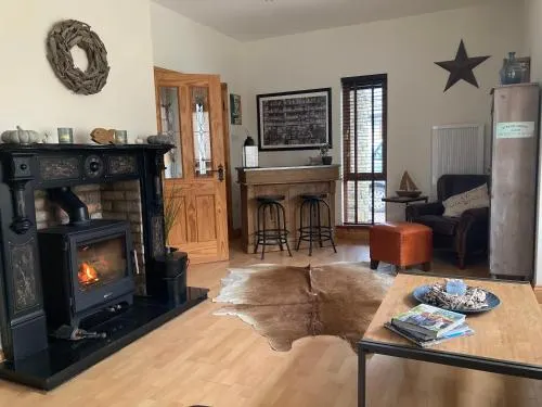 2 Caragh Glen - Image 1