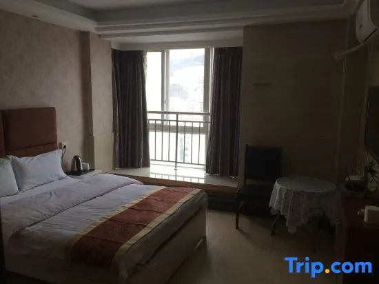 Yiju Hotel (Bazhong City Square Bus Terminal Area) - Image 1