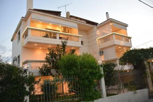 Theoni's Apartments - Image 1