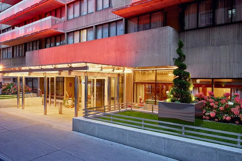 Residence Inn By Marriott Montreal - Westmount - Image 1