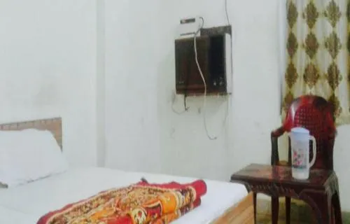 Anand dham Guest House - Image 1