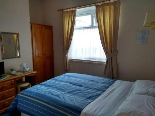 Chadwick House Hotel - Image 1