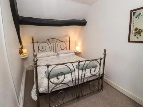 Mouse Hole Cottage - Image 1