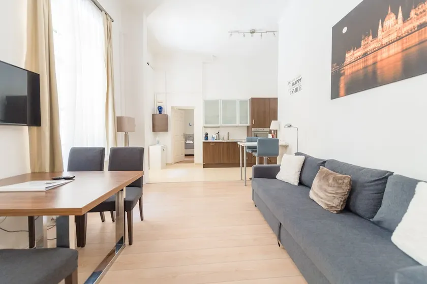 My Residence In Budapest - Image 1