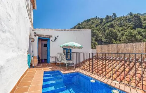Amazing Home In Cómpeta With Kitchen - Image 1