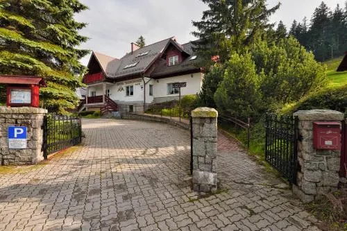 Hotel Karkonosze - Image 1