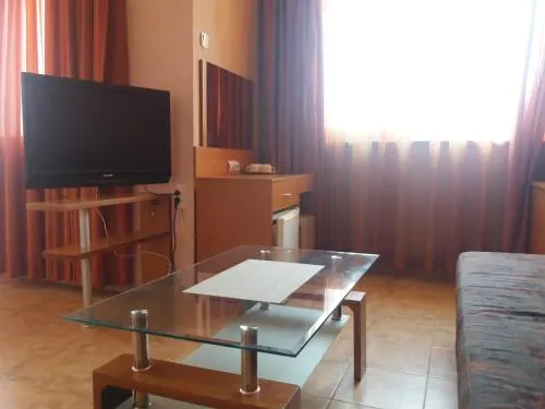 Guest House Astra - Image 1