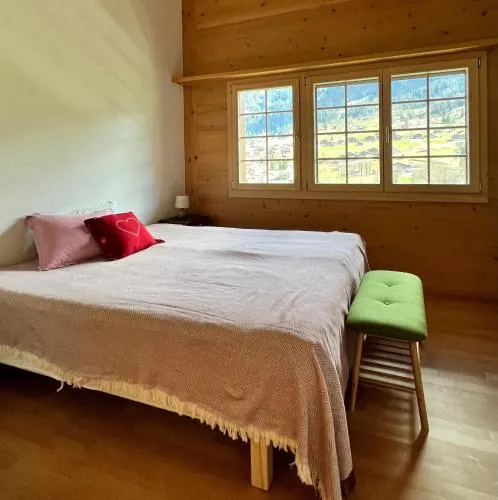 Spacious apartment with outstanding views and locations - Image 1