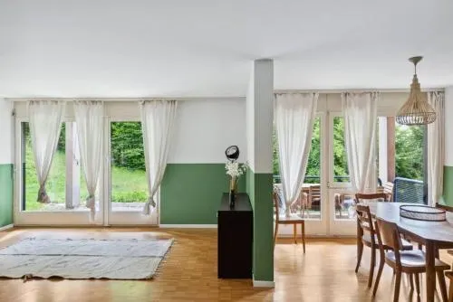 Spacious Central Apartment with Terrace NEUMUNST28APT9 - Image 1
