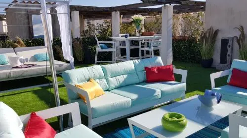 Saint Tropez Sea View Penthouse - Image 1