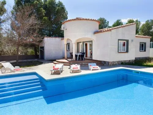 Holiday Home Casa Veintiseis - Image 1