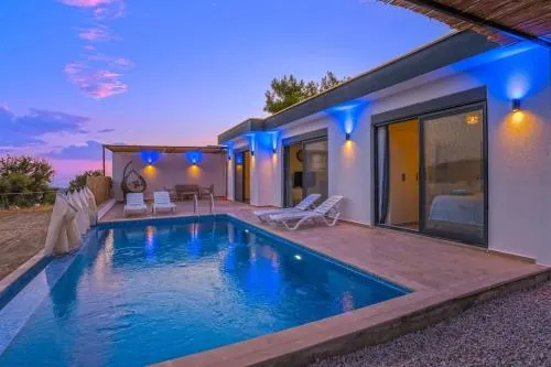 Cozy Villa with Pool in Peaceful Nature Kalkan/kaş - Image 1