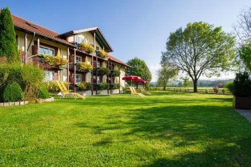 Hotel St. Leonhard garni - Image 1