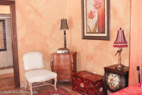Flowertown Bed & Breakfast - Image 1