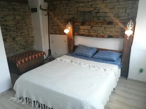 Runya Lodge - Image 1