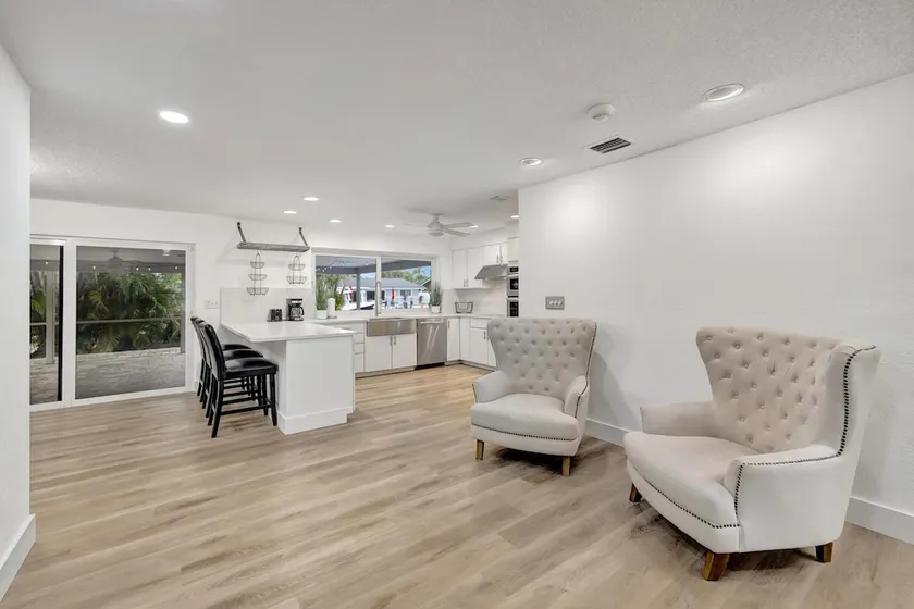 Waterfront Paradise Chic 3 BDR - Image 1