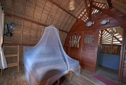 Hula Hoop Bungalows - Image 1