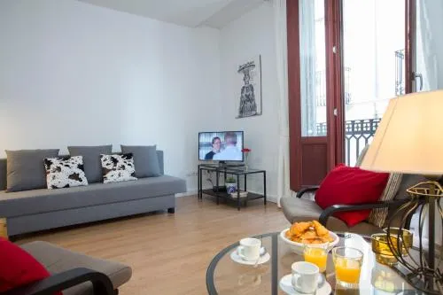 SingularStays Plaza Redonda - Image 1