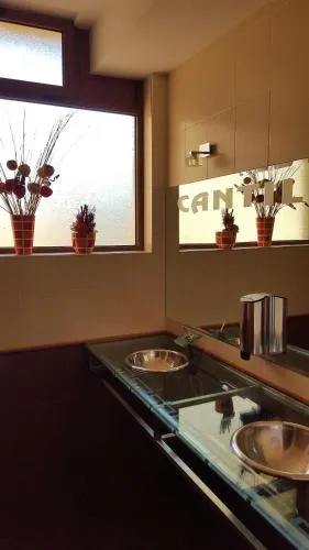 Cantilena Hotel - Image 1