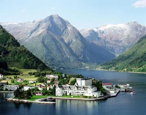 Kvikne's - Image 1