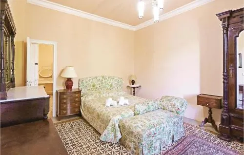 Stunning Home In Vilanova Del Valls With Outdoor Swimming Pool, Wifi And Swimming Pool - Image 1