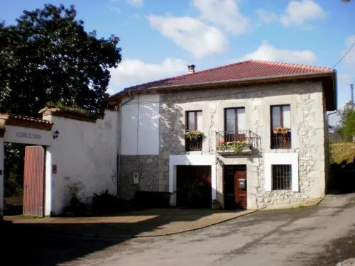 La Casona De Priorio - Image 1
