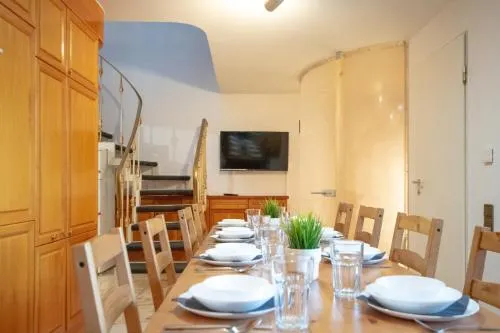 Tolstov-Hotels Maisonette in Luxury City Villa - Image 1