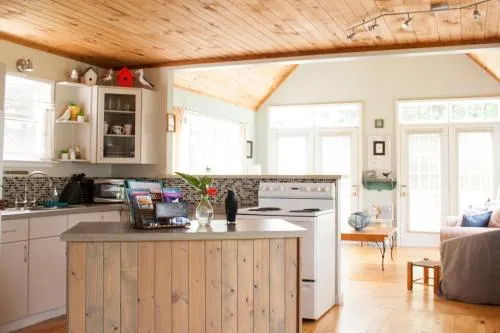 Little Bird Cottage - Image 1