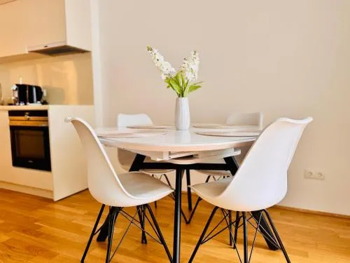 Danube22 Apartment - Image 1